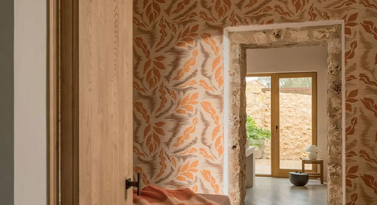 Lithonia Wallpapering Team